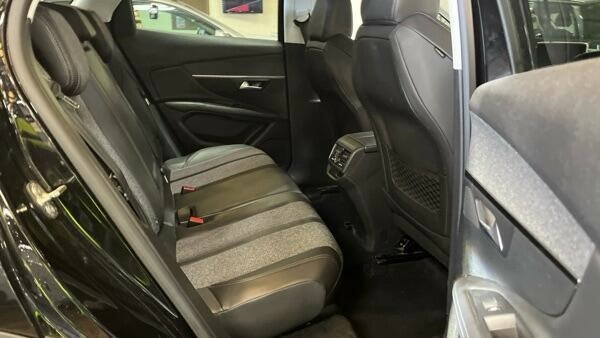 Peugeot 3008 1.2 Puretech Active White #10