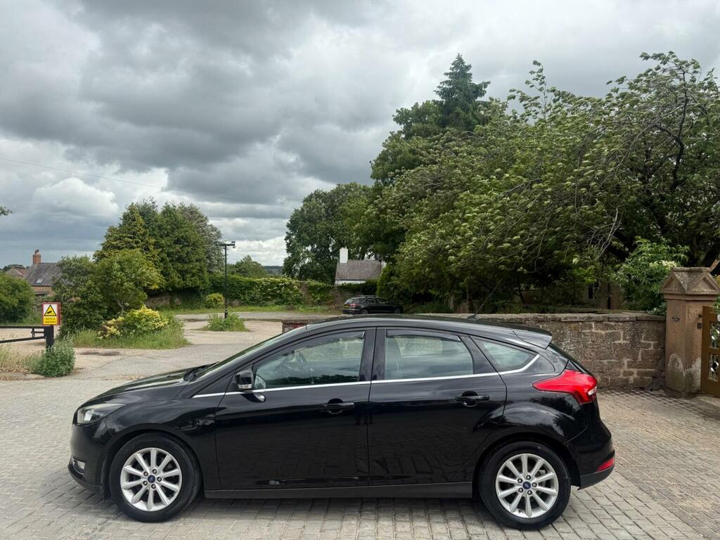 Ford Focus 1.0T Ecoboost Titanium Euro 6 Ss AK15KPG Black #2