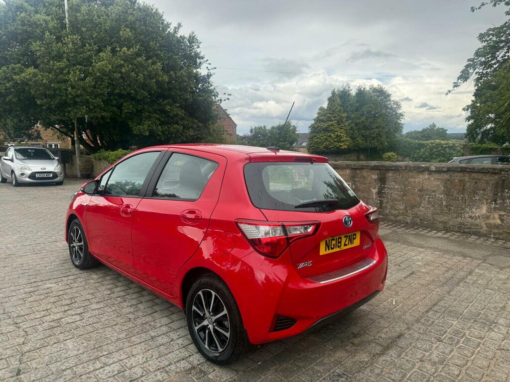 Toyota Yaris Icon Tech White #33