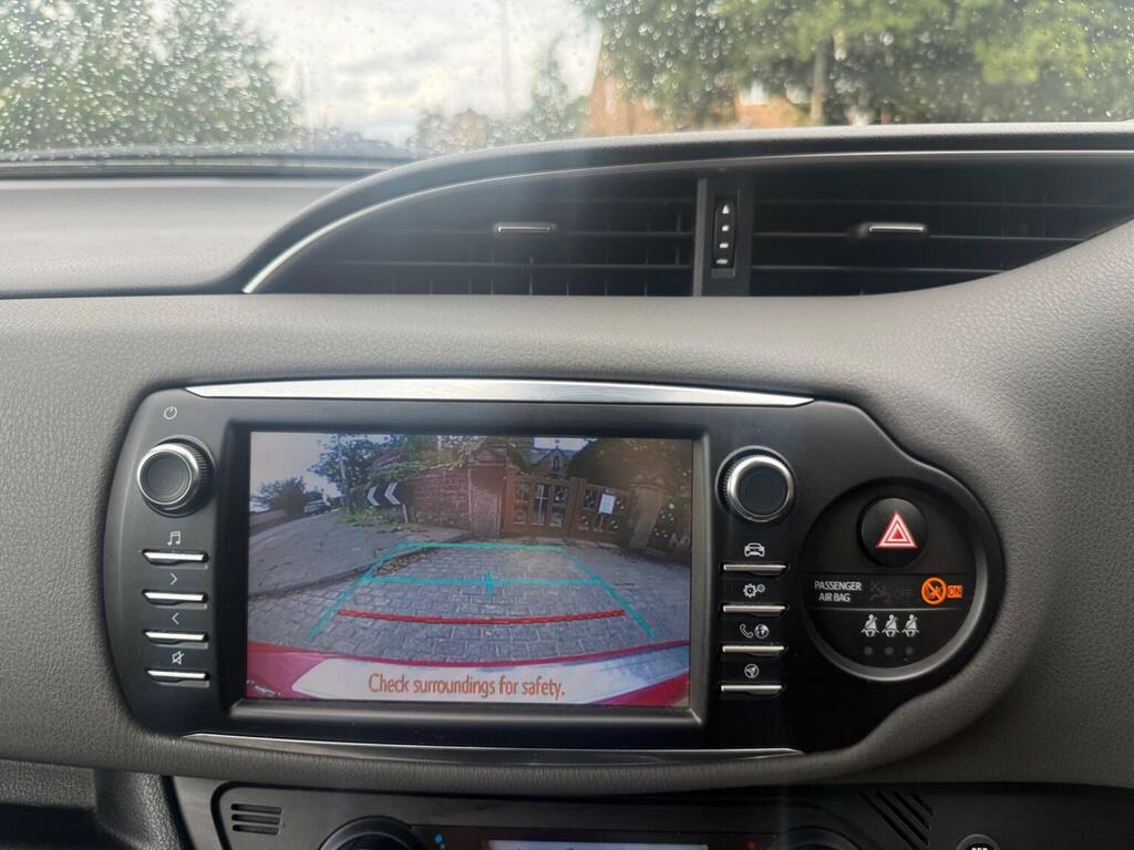 Toyota Yaris Icon Tech White #24