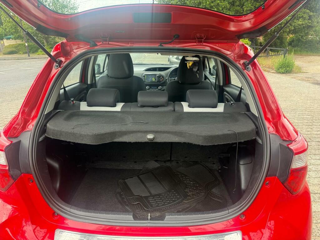 Toyota Yaris Icon Tech White #45