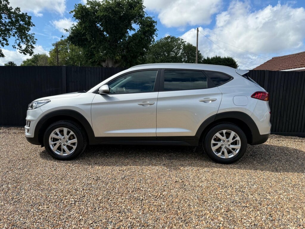 Hyundai Tucson 1.6 Gdi Blue Drive Se Nav Euro 6 Ss Silver #3