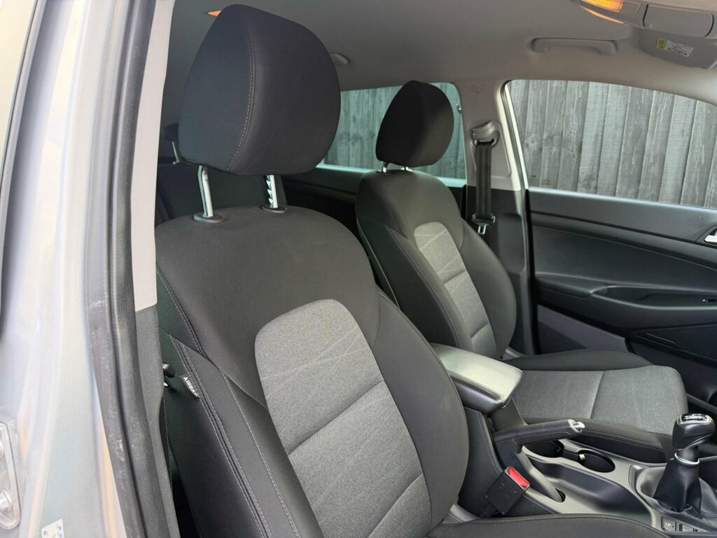 Hyundai Tucson 1.6 Gdi S Connect  #14