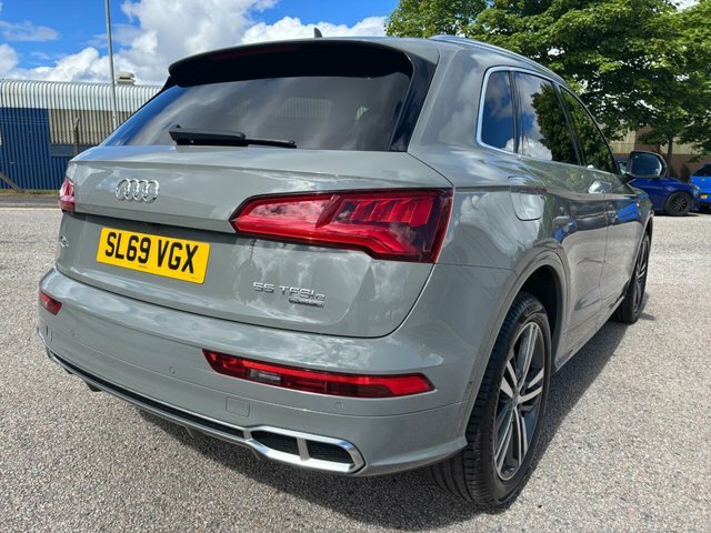 Audi Q5 2.0 Tfsie 55 S Line Competition Suv Plu Grey #4