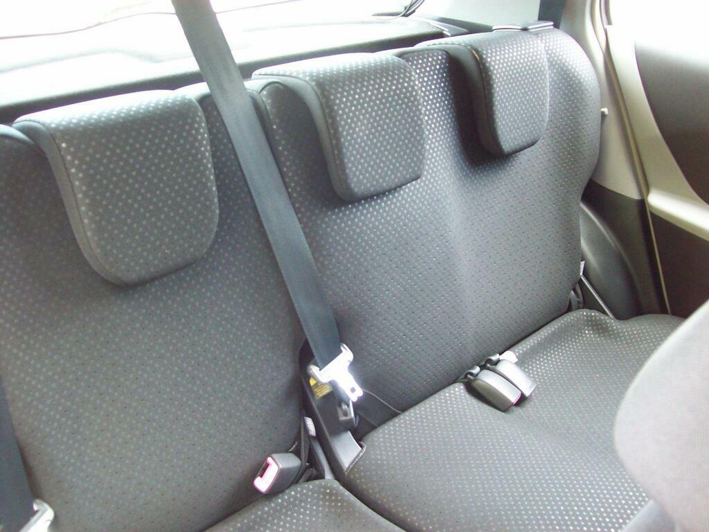 Toyota Yaris Hatchback Red #24