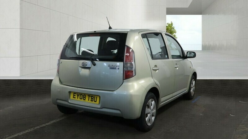 Daihatsu Sirion S Gold #4