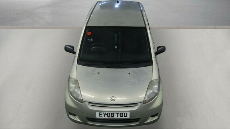 Daihatsu Sirion S Silver #7