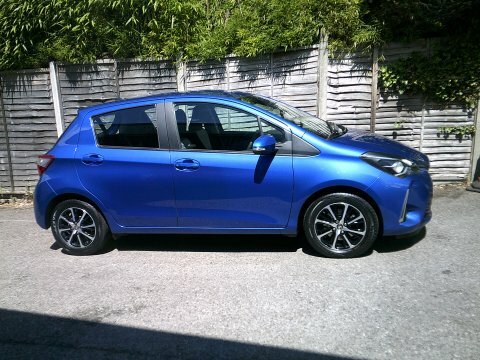Toyota Yaris 2019 19 Vvt-i Blue #4