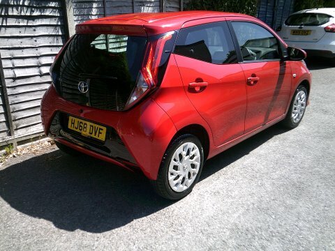 Toyota Aygo 2018 68 Vvt-i HJ68DVF Red #2