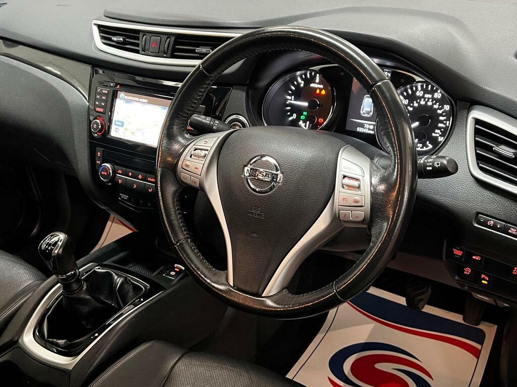 Nissan X-Trail   #33
