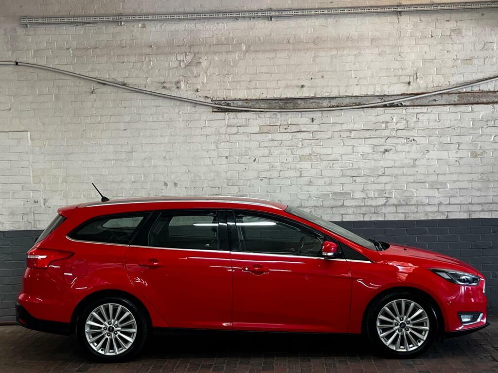 Ford Focus 1.5 Tdci Titanium X Euro 6 S S Red #2