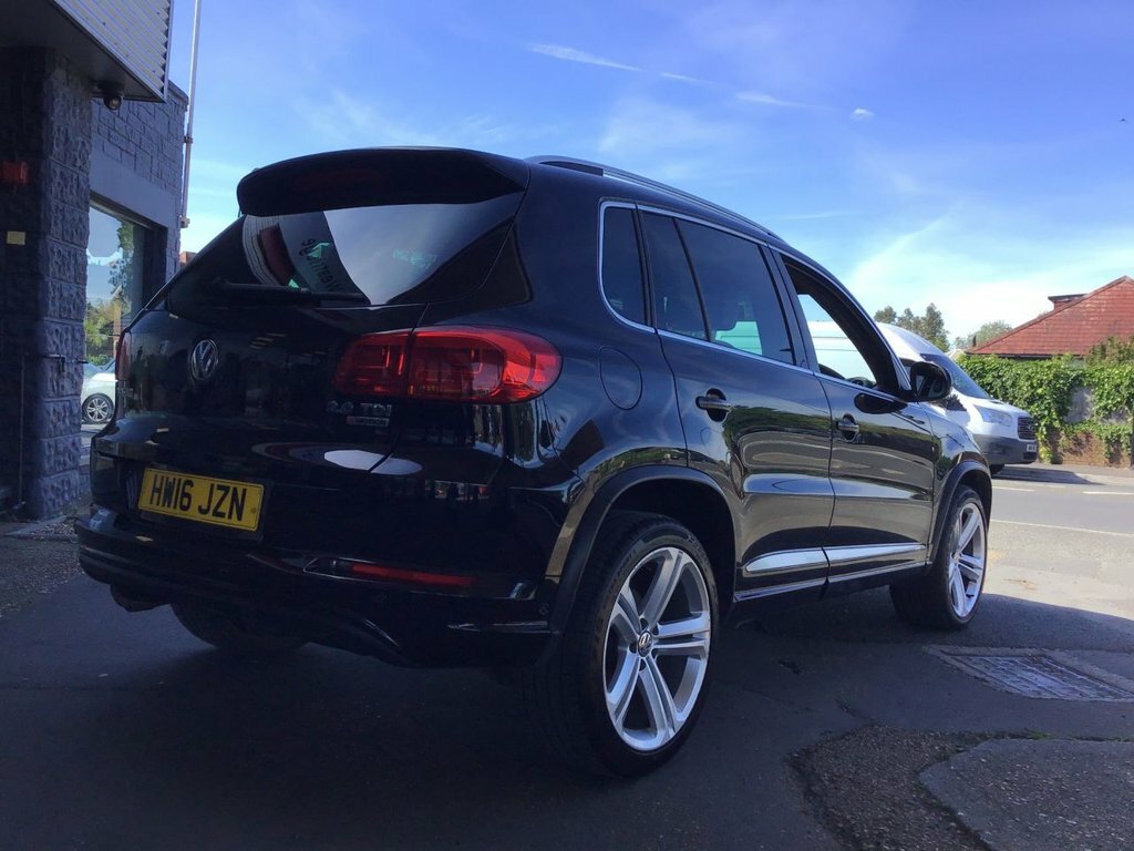 Volkswagen Tiguan 2.0 Tdi 150 Se Black #7