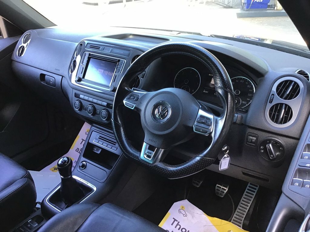 Volkswagen Tiguan 2.0 Tdi 150 Se Black #10