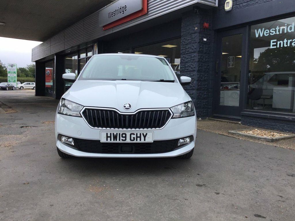 Skoda Fabia Tsi Se L Hatchback White #2