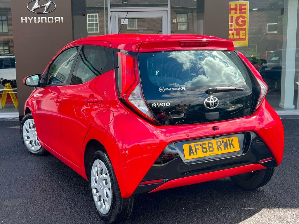 Toyota Aygo 1.0 Vvt-i X-play Euro 6 AF68RWK #2