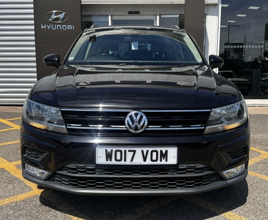Volkswagen Tiguan 2.0 Tdi Bluemotion Tech Se Suv E Black #4