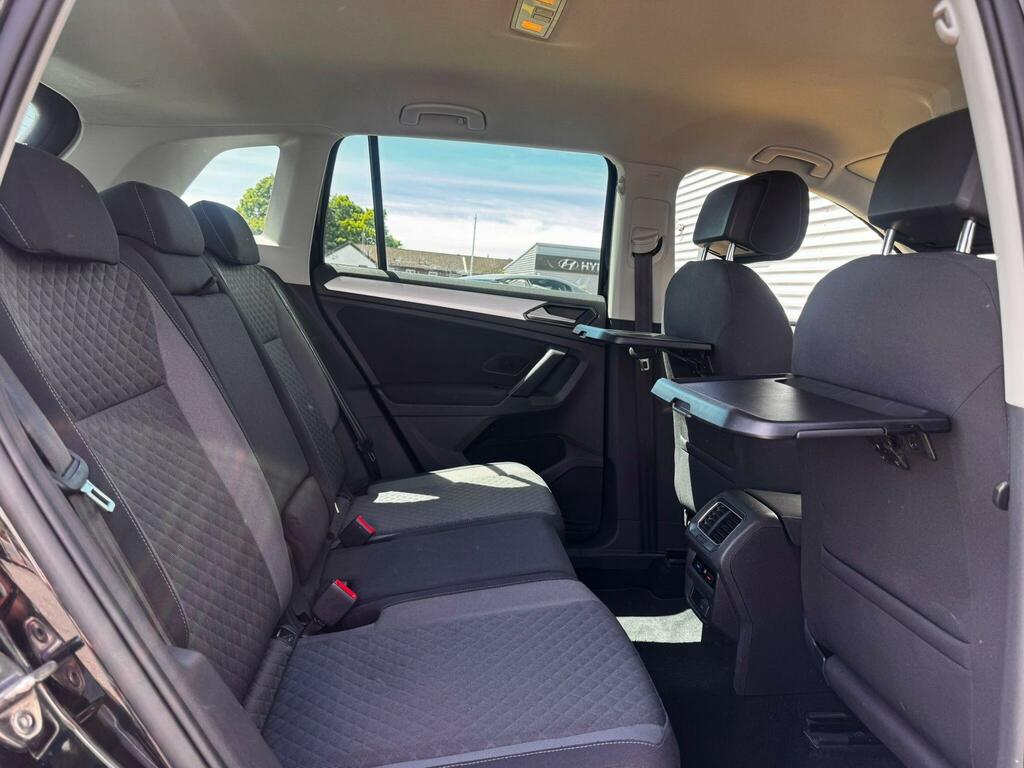 Volkswagen Tiguan 2.0 Tdi Bluemotion Tech Se Suv E Black #10