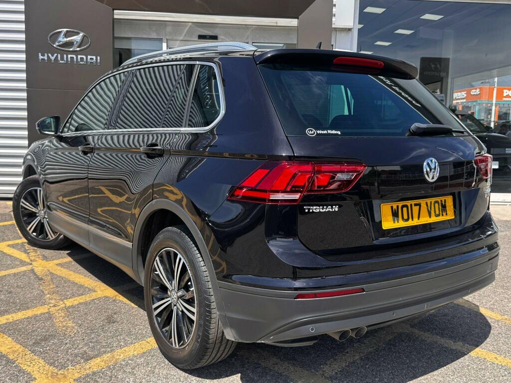 Volkswagen Tiguan 2.0 Tdi Bluemotion Tech Se Suv E Black #2