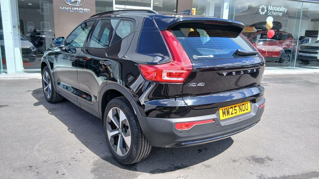 Volvo XC40 2.0 B3 Mhev Plus Dark Dct Euro 6 Ss MW25NOU #2