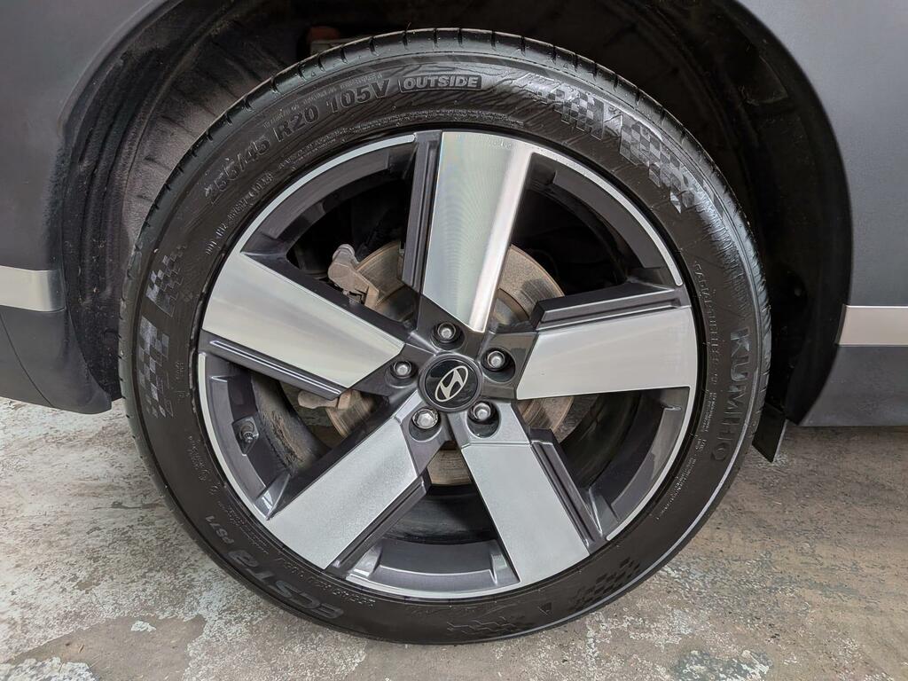 Hyundai Santa Fe Calligraphy Black #34