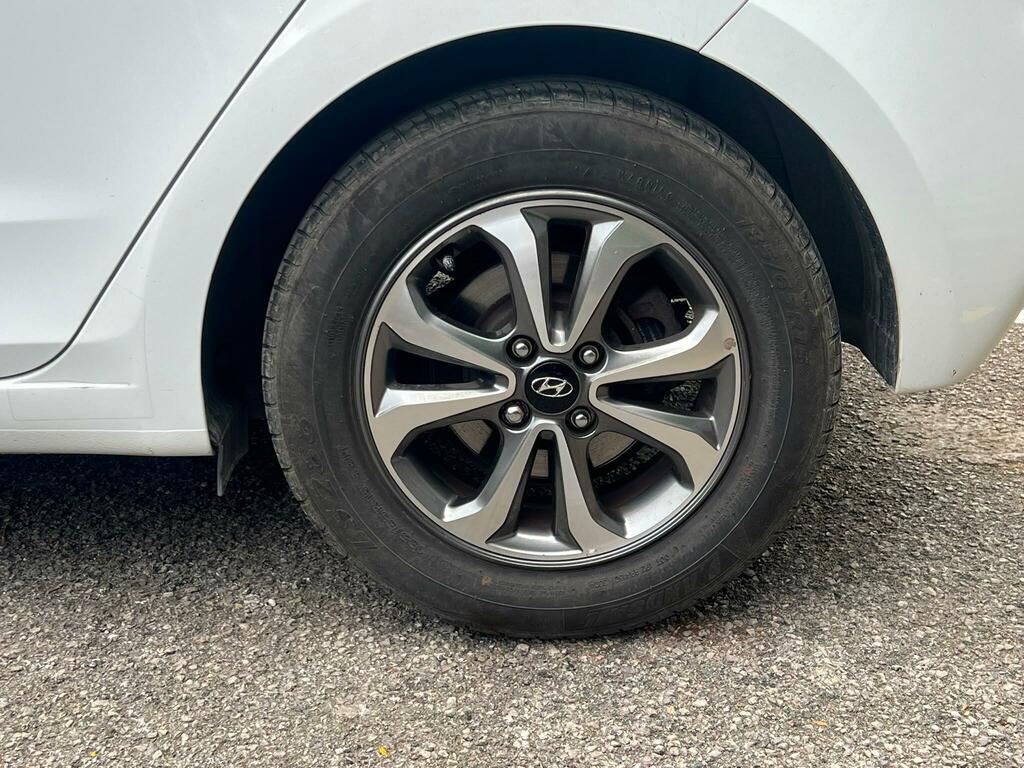 Hyundai I20 1.4 Se White #31