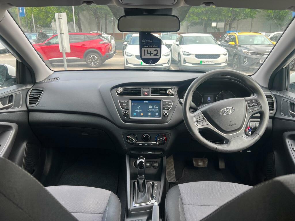 Hyundai I20 1.4 Se White #15
