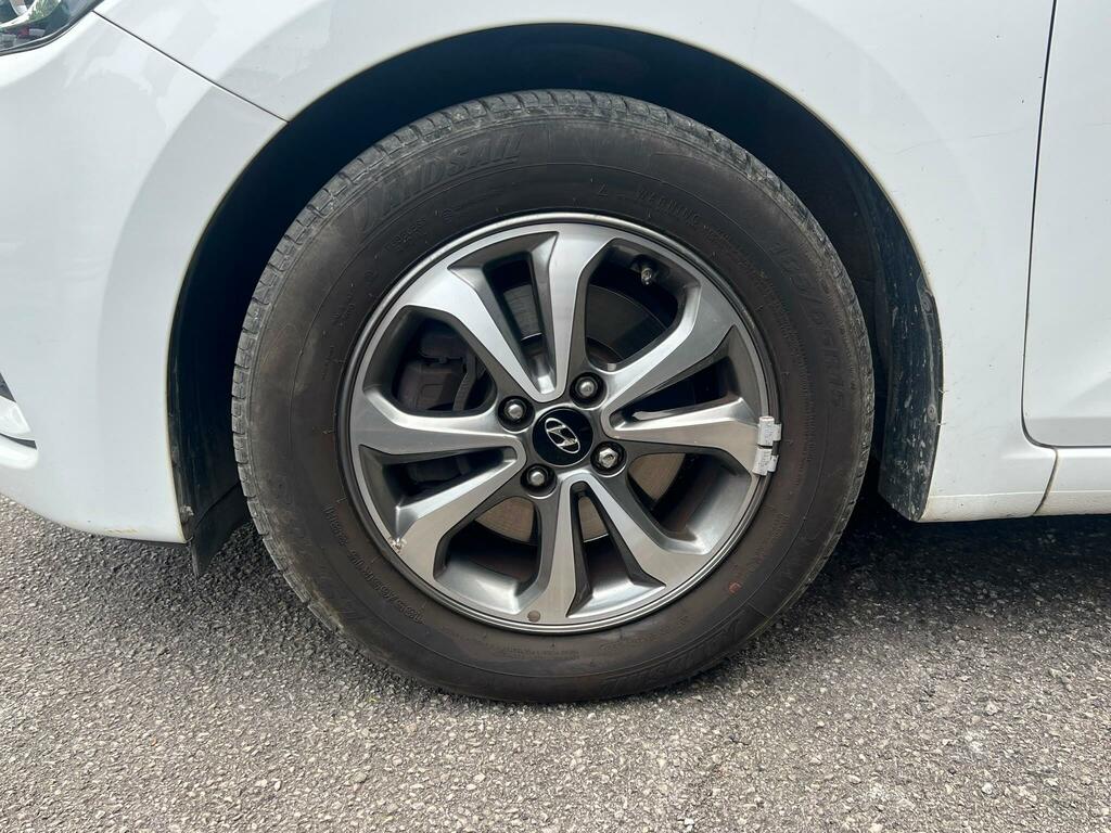 Hyundai I20 1.4 Se White #30