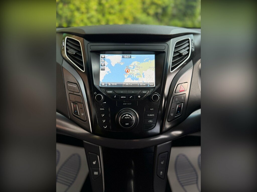 Hyundai I40  Blue #32