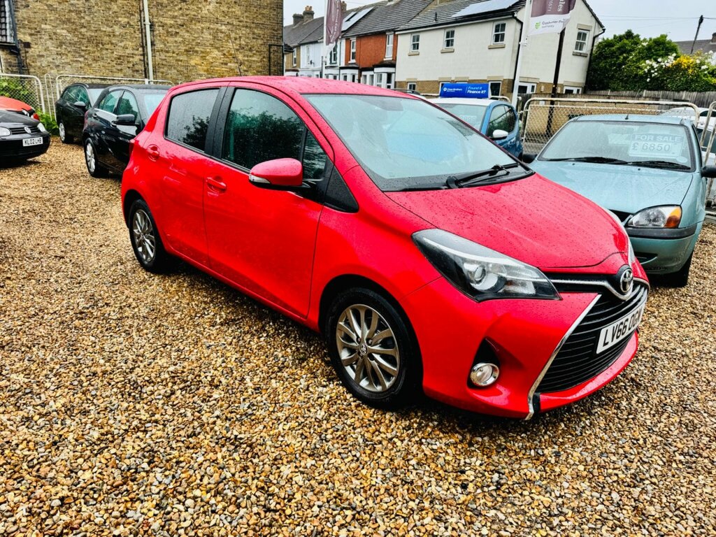 Toyota Yaris 1.0 Vvt-i Icon Euro 6 Red