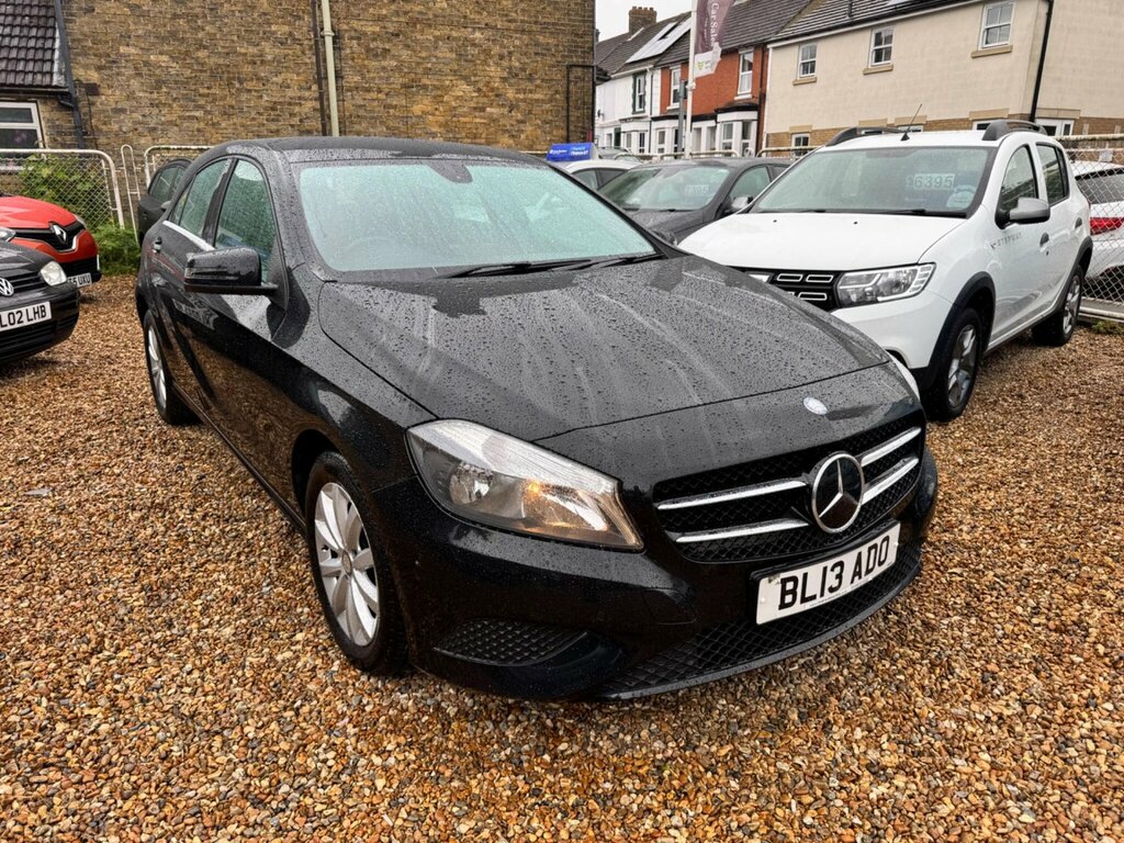 Mercedes-Benz A Class 1.8 A180 Cdi Blueefficiency Se 7G-dct Euro 5 Ss Black #4