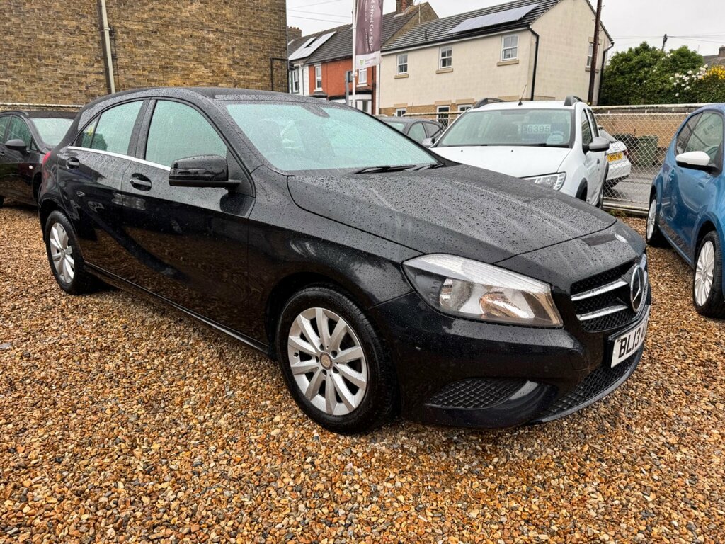 Mercedes-Benz A Class 1.8 A180 Cdi Blueefficiency Se 7G-dct Euro 5 Ss Black