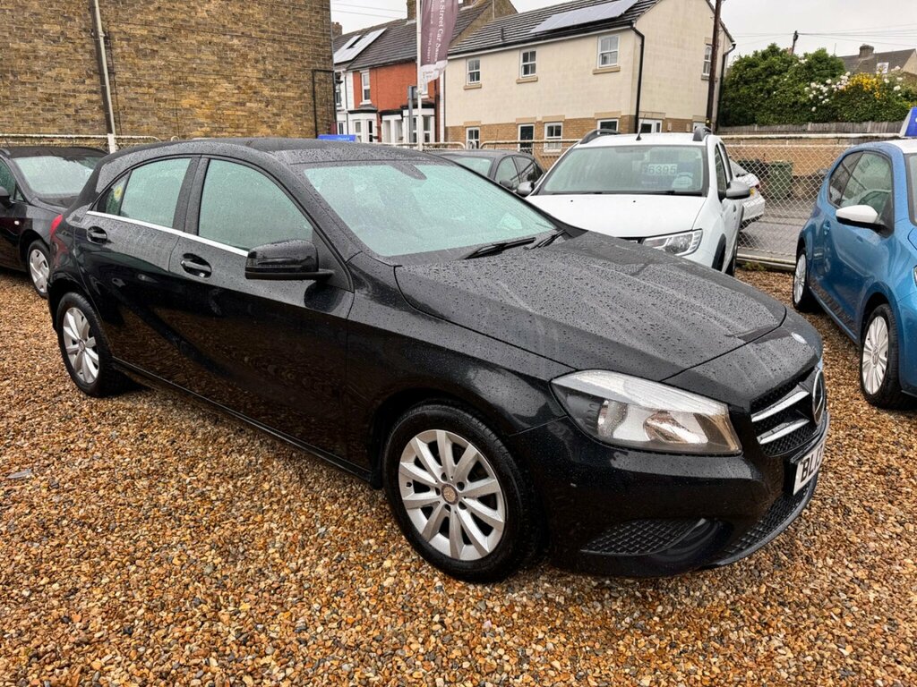 Mercedes-Benz A Class 1.8 A180 Cdi Blueefficiency Se 7G-dct Euro 5 Ss Black #2