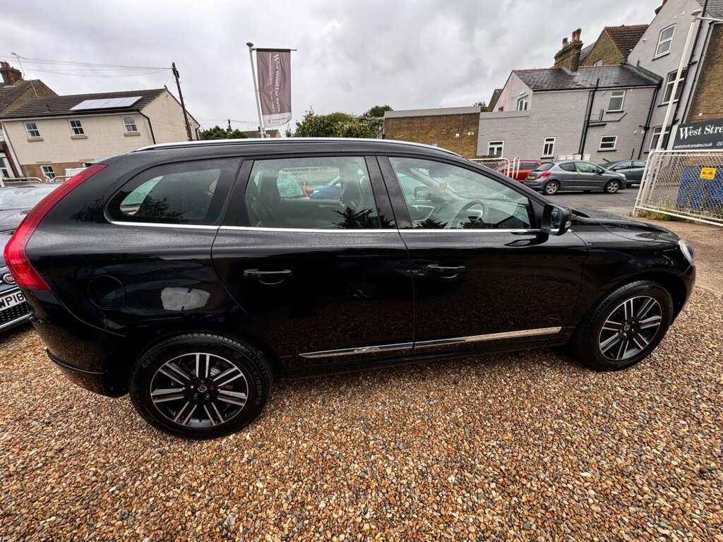 Volvo XC60 White #14