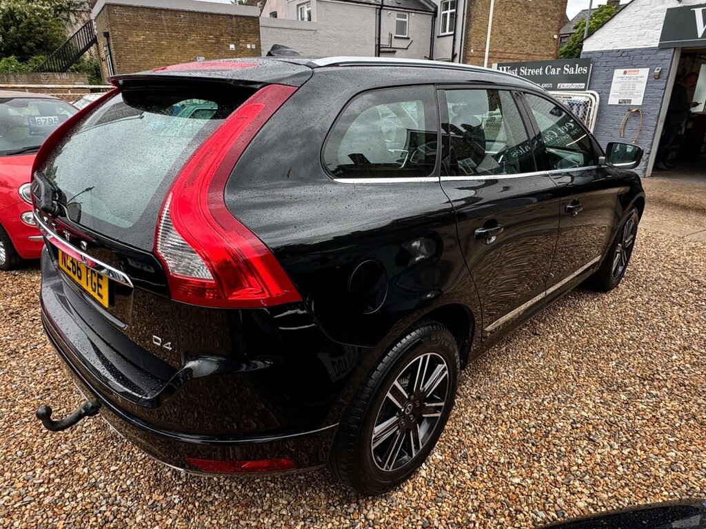 Volvo XC60 White #15