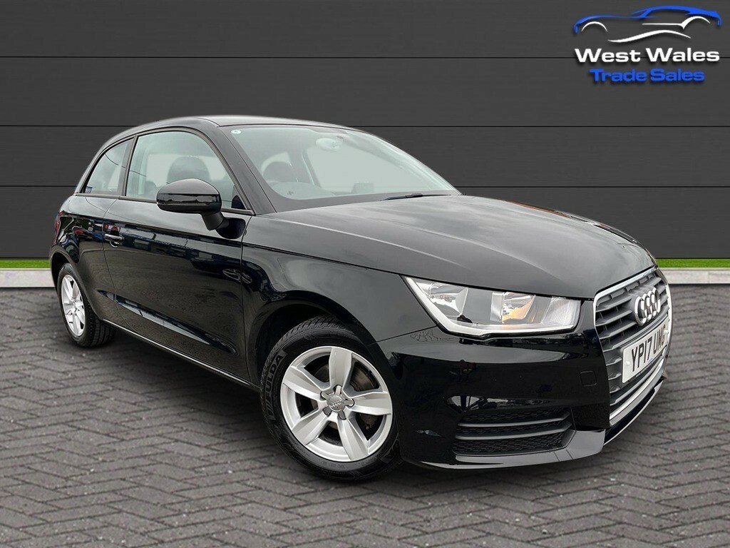 Audi A1 Tfsi Se  #2