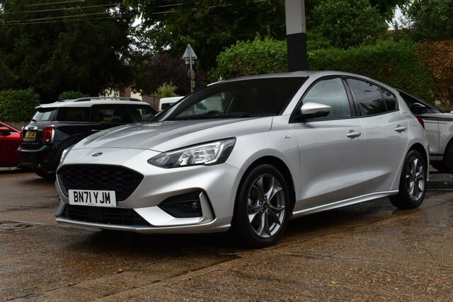 Ford Focus 1.0T Ecoboost St-line Edition Hatchback BN71YJM Silver #3