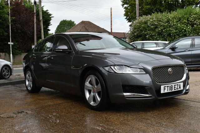 Jaguar XF 3.0D V6 Portfolio Saloon Euro 6 S Grey