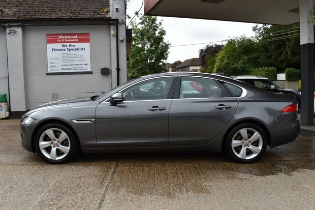 Jaguar XF 3.0D V6 Portfolio Saloon Euro 6 S Grey #5