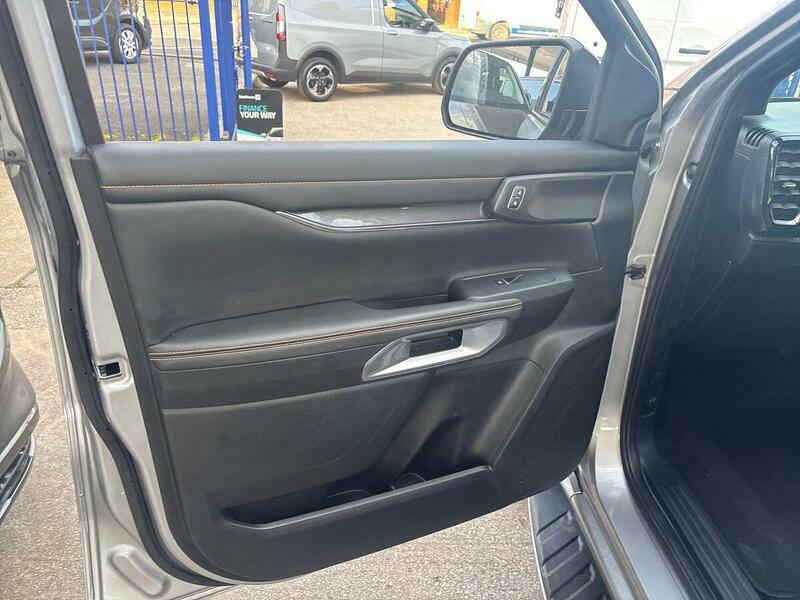 Ford Ranger Wildtrak 4X4 Dcb T Black #32