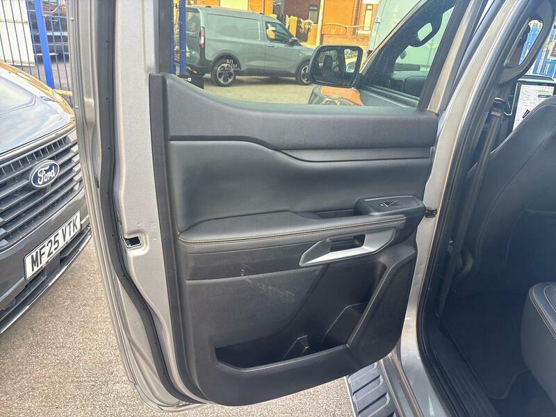 Ford Ranger Wildtrak 4X4 Dcb T Black #33