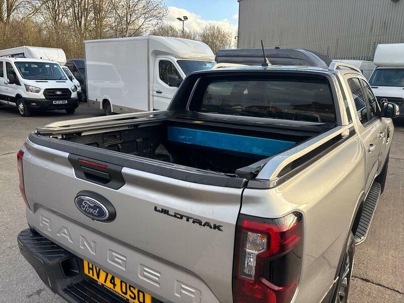 Ford Ranger Wildtrak 4X4 Dcb T Black #55