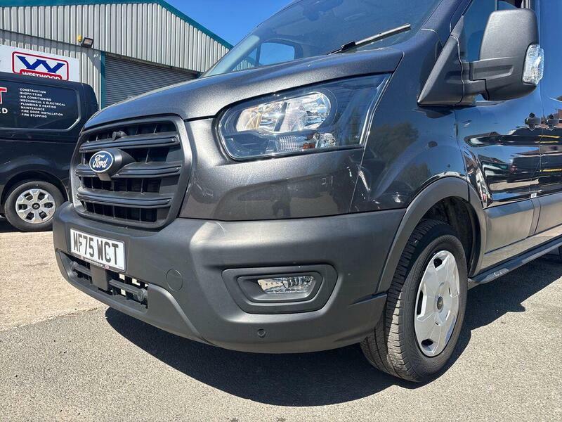 Ford Transit Custom Leader White #70