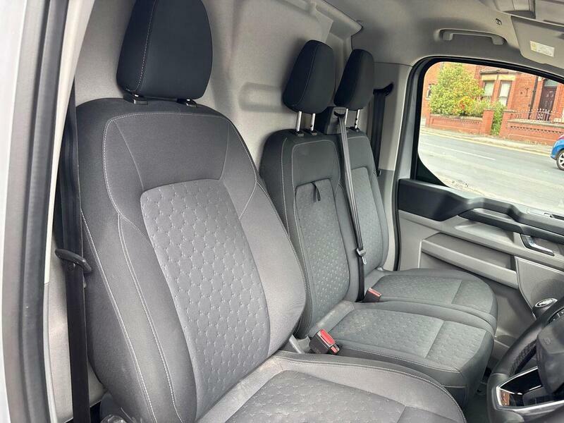 Ford Transit Custom E-custom 320 L1 Limited 65Kwh 136Ps Blue #54