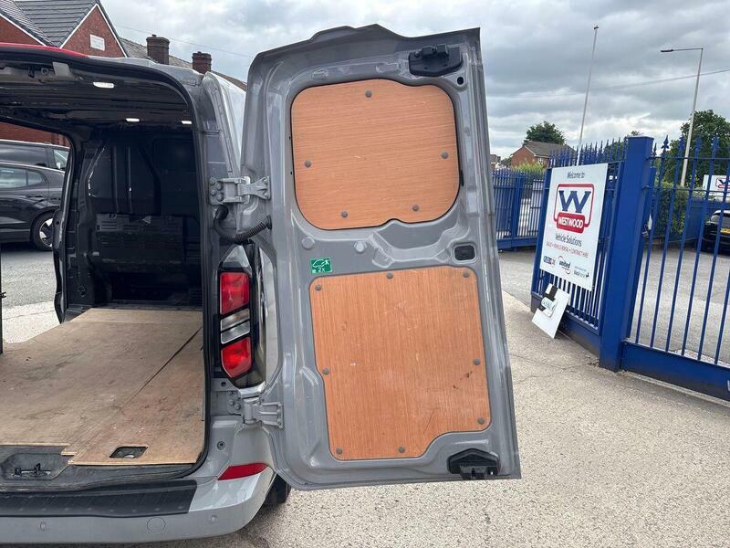 Ford Transit Custom E-custom 320 L1 Limited 65Kwh 136Ps Blue #30