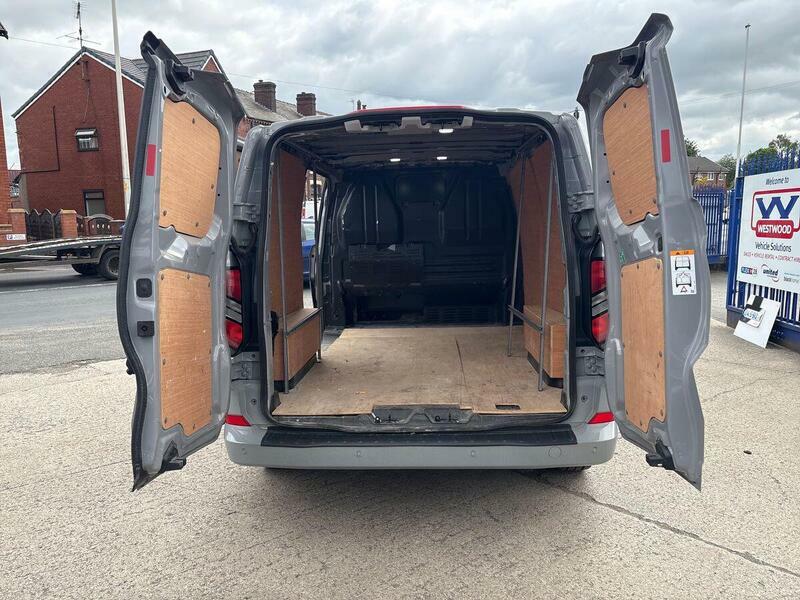 Ford Transit Custom E-custom 320 L1 Limited 65Kwh 136Ps Blue #29