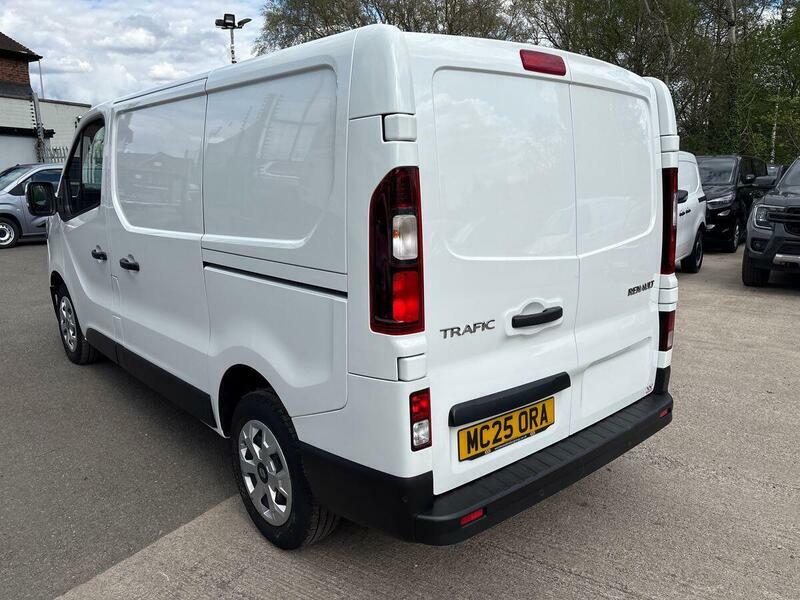 Renault Trafic Extra Sport White #53
