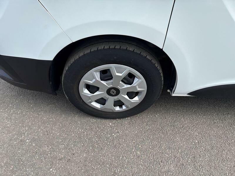 Renault Trafic Extra Sport White #61