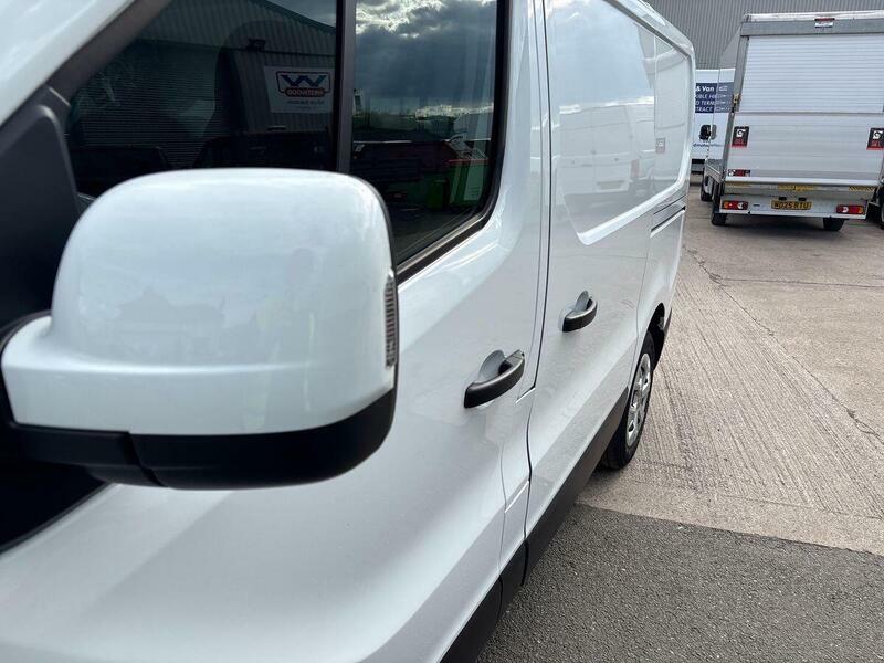 Renault Trafic Extra Sport White #84