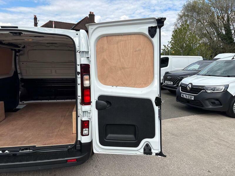 Renault Trafic Extra Sport White #49