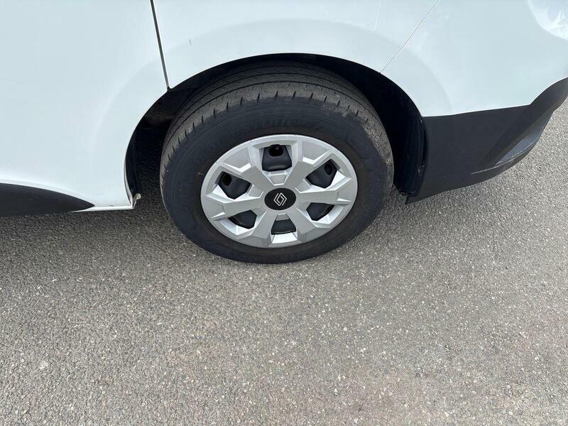 Renault Trafic Extra Sport White #63